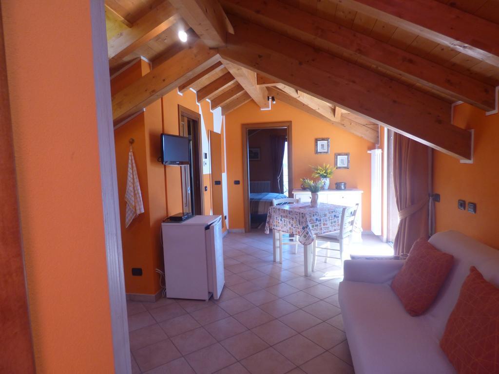Casale Fe-Wo - Appartamenti Con Vista Lago Cannero Riviera Buitenkant foto