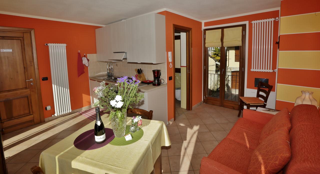 Casale Fe-Wo - Appartamenti Con Vista Lago Cannero Riviera Buitenkant foto